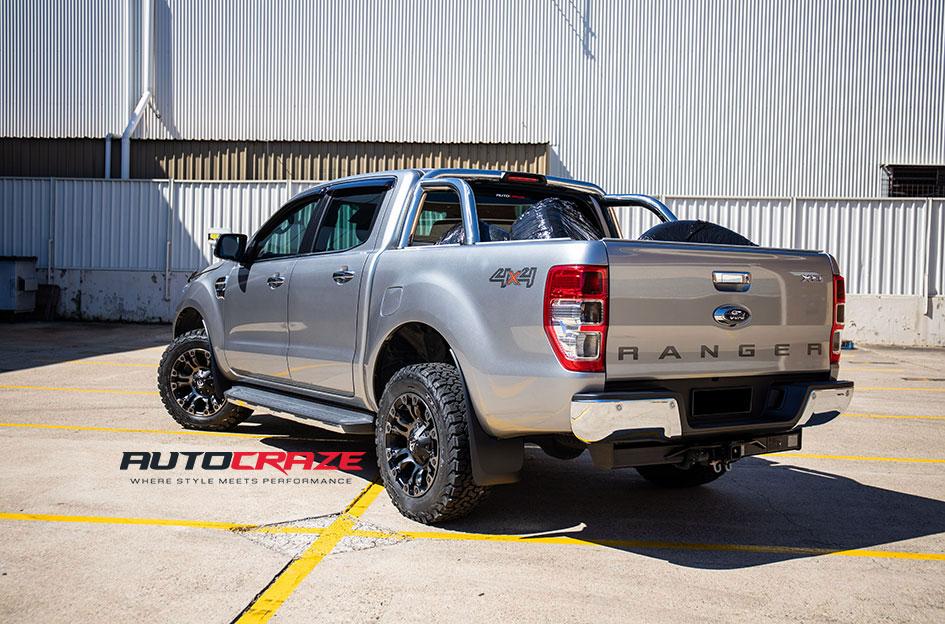 FORD-RANGER-VAPOR-BLACK-MACHINED-WITH-DARK-TINT